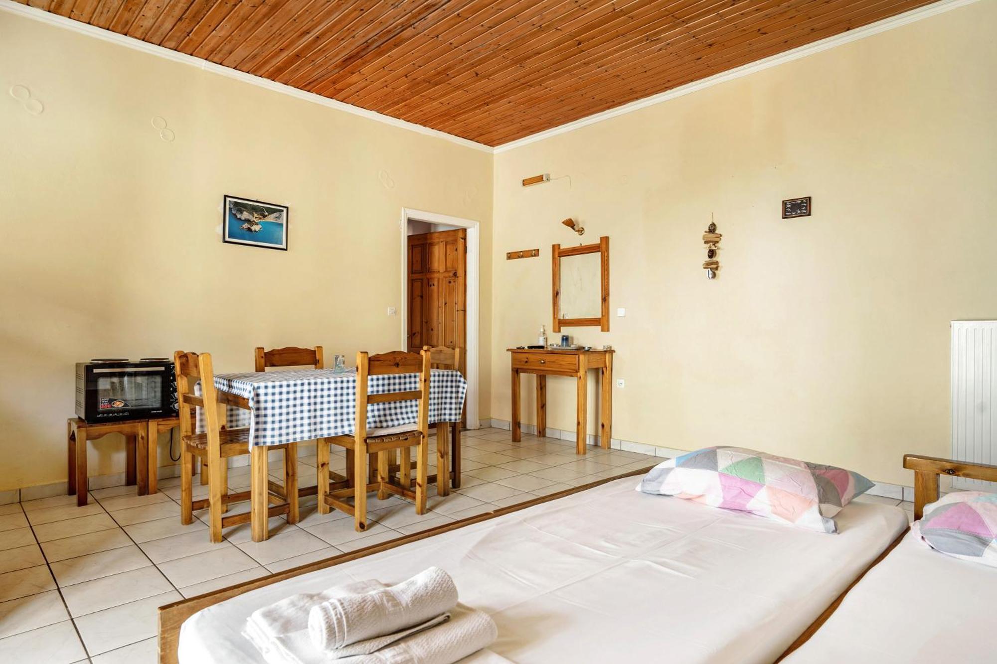 Lefkothea Apartment 2 Frinion Luaran gambar